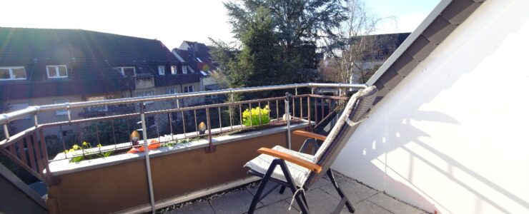 Gepflegte 2.5 Zi.-Wohnung (Maisonette) mit Balkon und Stellplatz