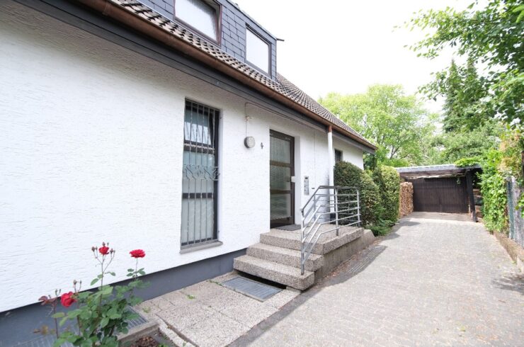 FÜR SINGLE: 2-Zimmerwohnung im UG mit Einbauküche