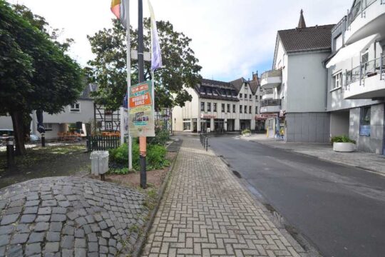 Straßenansicht