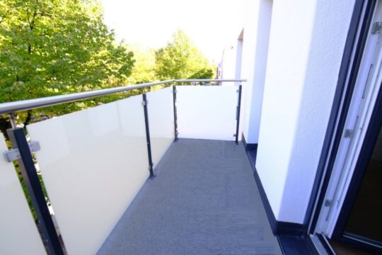 Balkon zur Vorderseite