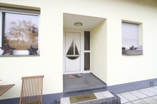 Eingang zur EG - Wohnung