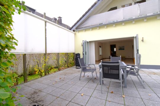 ca. 40 m² Terrasse