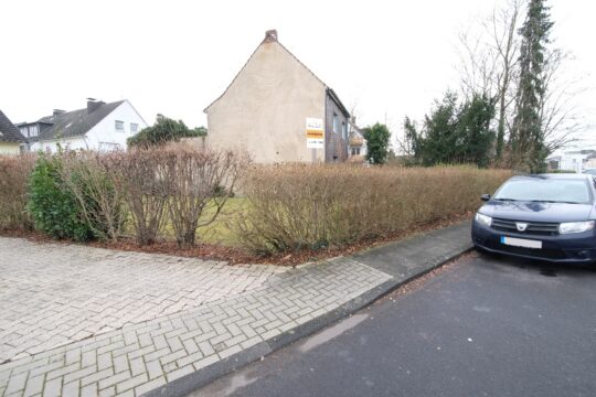 Einfahrtsweg mit Wegrecht