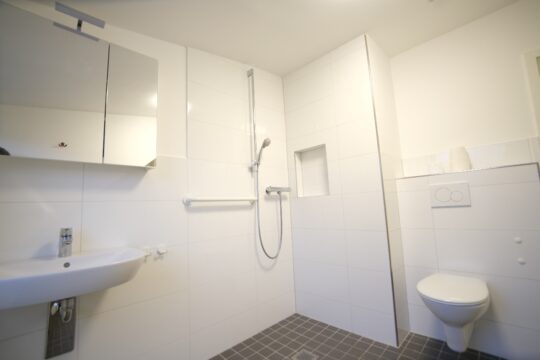 Teilansicht Badezimmer 