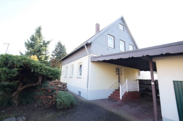 Gemütliches Einfamilienhaus mit 7 Zimmern und großem Grundstück