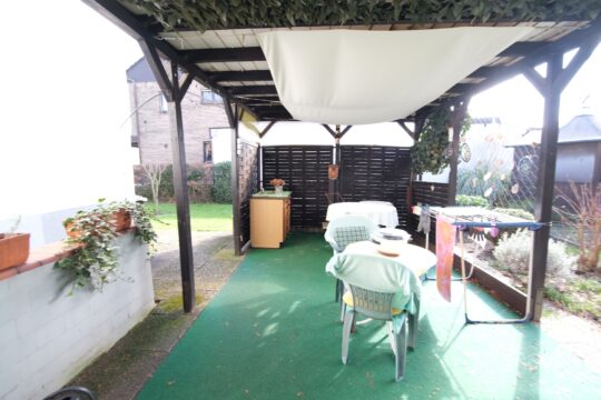 überdachte Terrasse