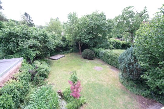 großer Garten