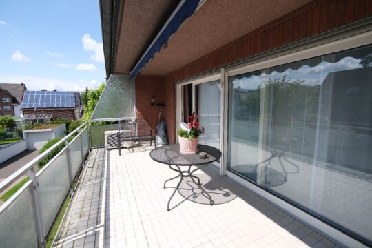 Balkon mit Markise