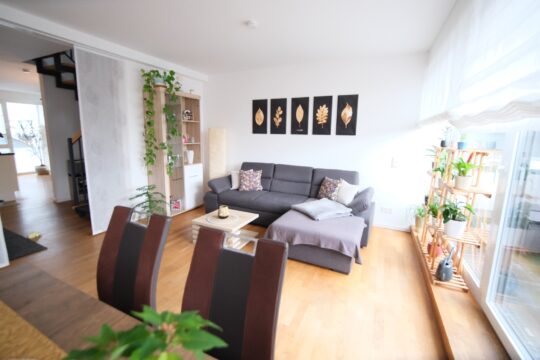 Helles Wohnzimmer