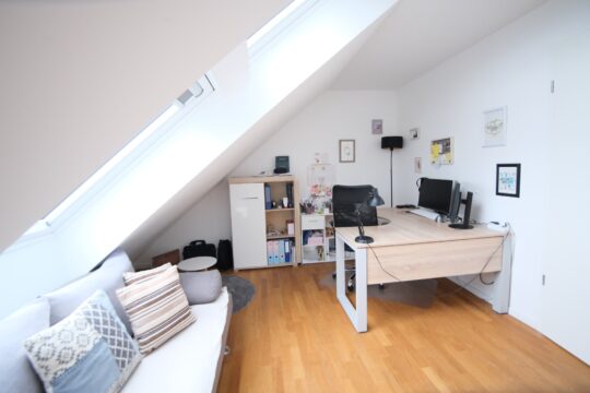 Büro oder Kinderzimmer