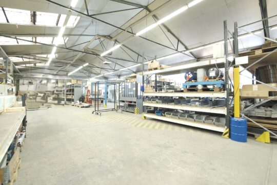 Hallen-Teilansicht