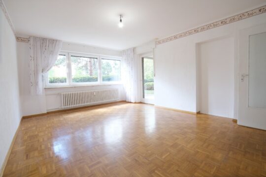 mit Terrassenzugang