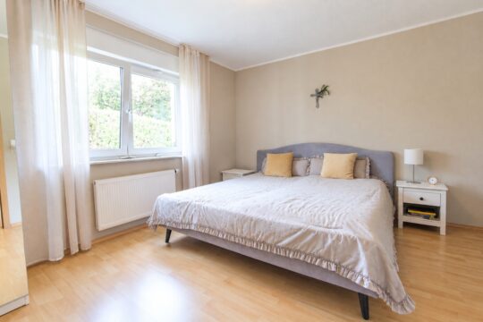 Schlafzimmer Teilansicht